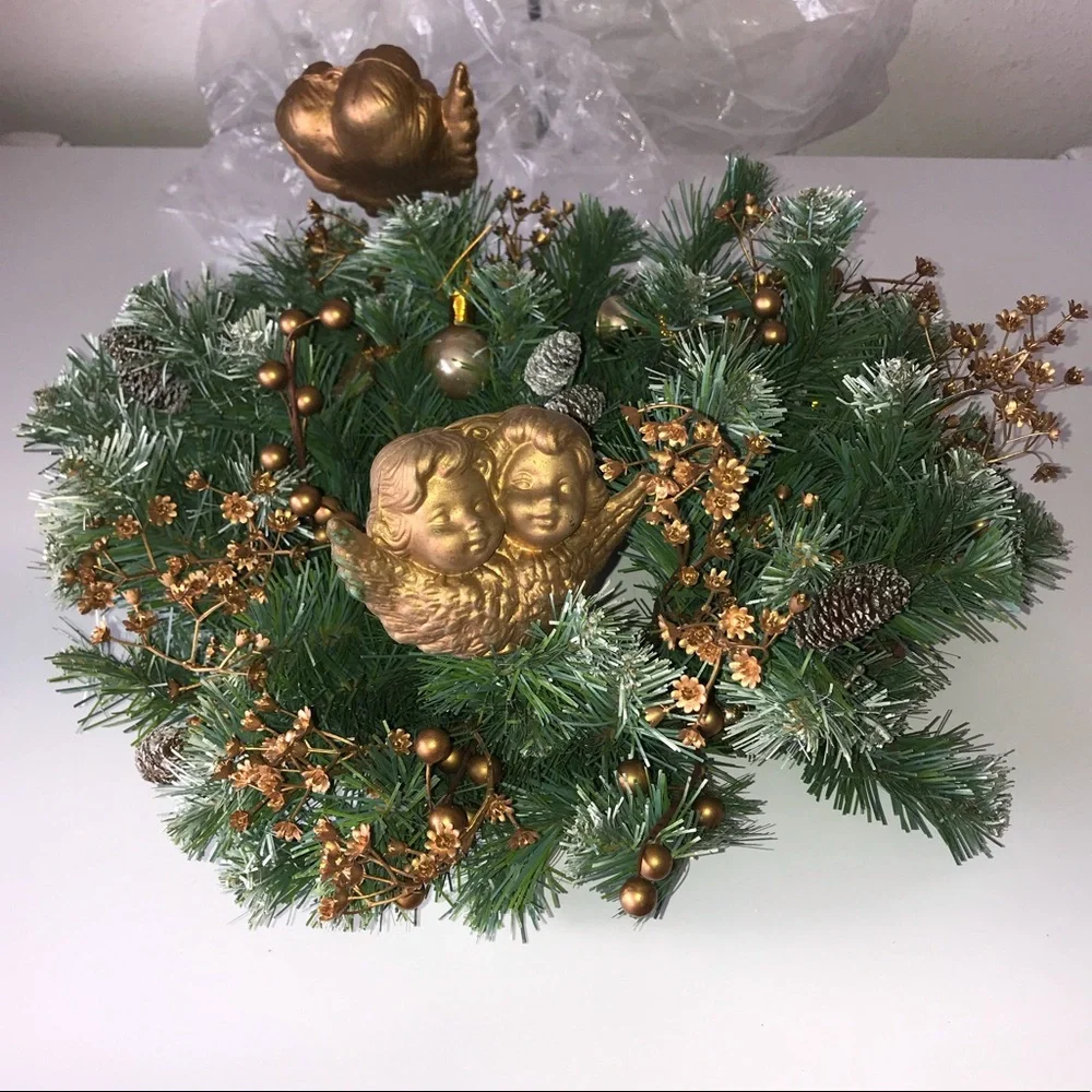 Vintage Holiday Garland Centerpiece